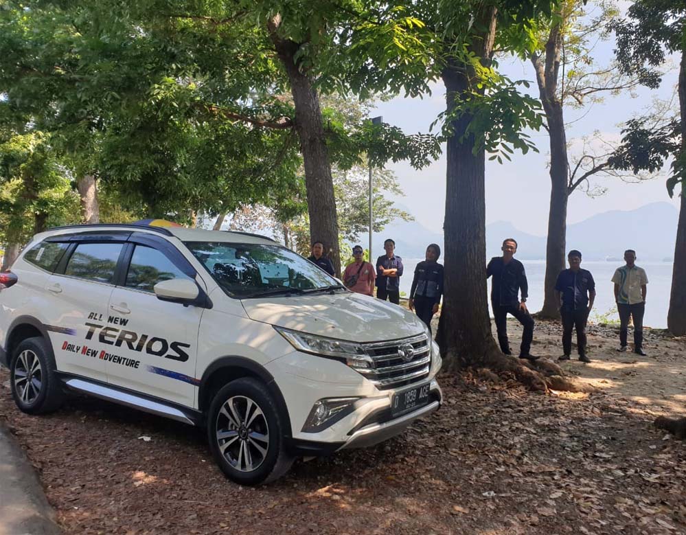 foto-kontak-daihatsu-sales-servis-min